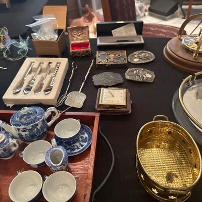 Blue Willow Porcelain Tea Set