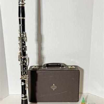 Buffet Clarinet W/Case .jpg