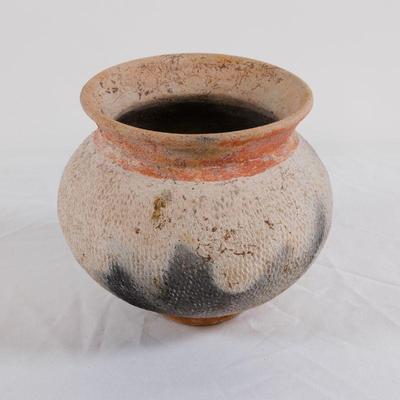 Come into our showroom October 18-20, 10am-5pm to purchase this item.