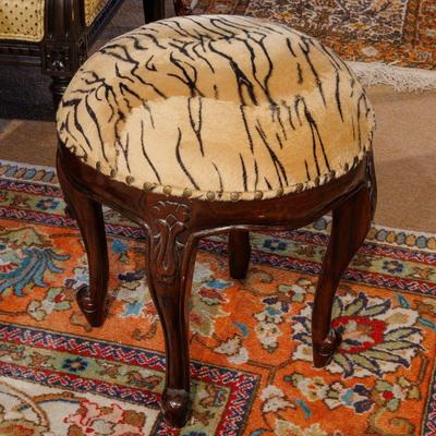 Come into our showroom October 18-20, 10am-5pm to purchase this item.