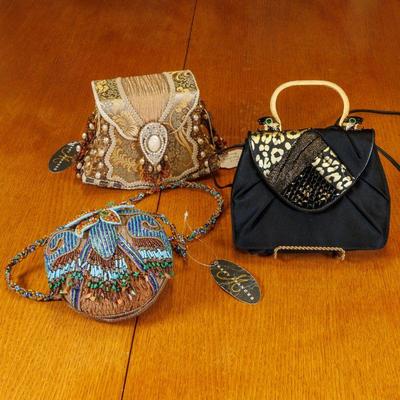 Come into our showroom October 18-20, 10am-5pm to purchase this item.