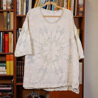 Come into our showroom October 18-20, 10am-5pm to purchase this item.