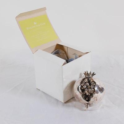 Come into our showroom October 18-20, 10am-5pm to purchase this item.