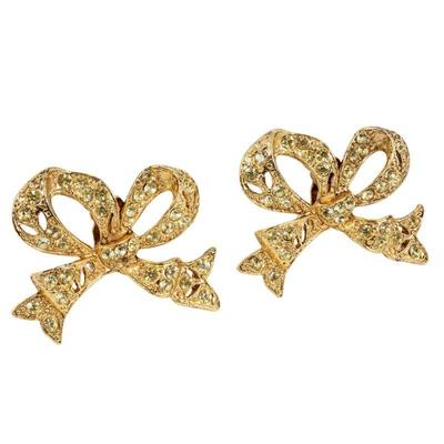 Come into our showroom October 18-20, 10am-5pm to purchase this item.