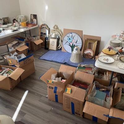 Estate sale photo