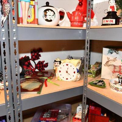 1447 18 storage closet