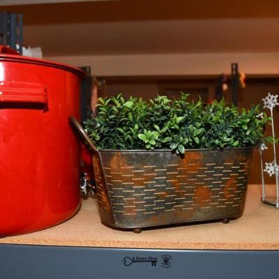 1389 17 storage room