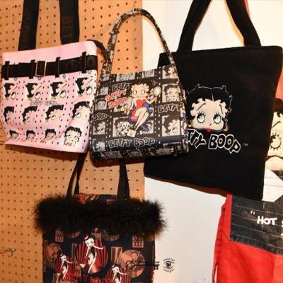 1456 18 storage closet