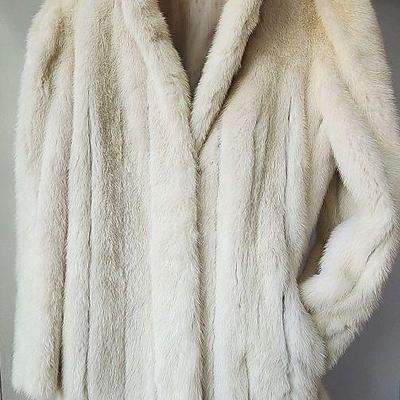 FTH306 - Faberge White Mink Coat