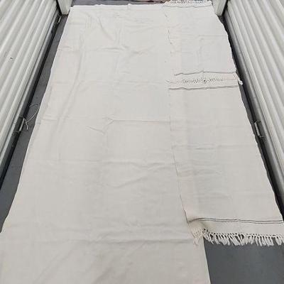 FTH217 - Assorted Bedding 