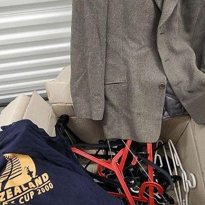 FTH207 - Box of Clothes Hangers, Men's Coat And a T-Shirt 