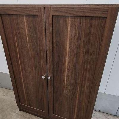 FTH323 - 2-Shelf Bookcase With Doors 
