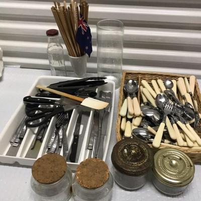 FTH162 - French Cutlery, Chinese Chopsticks?, And More!