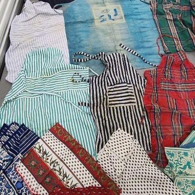 FTH206 - Assorted Aprons , Table Cloths and Napkin Sets