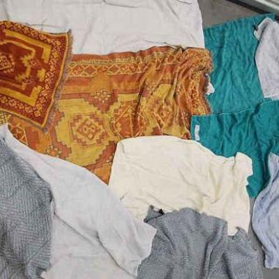 FTH205 - Assorted Towels