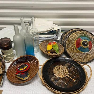 FTH220- Assorted Household Items 