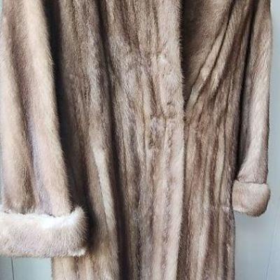 FTH307 - Vintage Full Length Milk Chocolate Mink Coat 