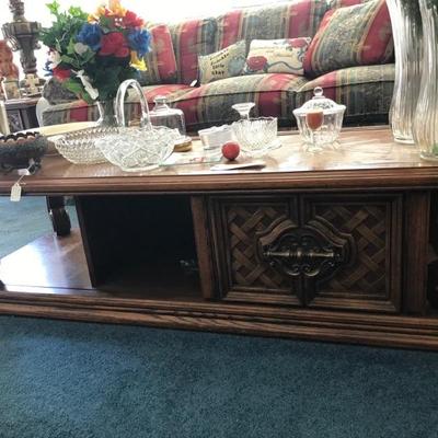 coffee table $69
56 X 21 X 16"