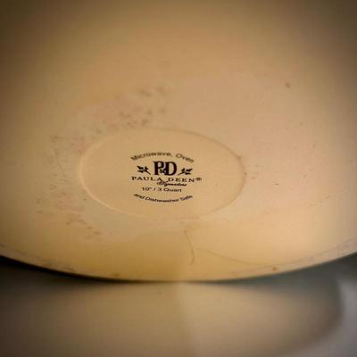 Paula Deen 3 quart covered casserole
