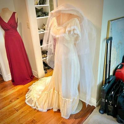 Vintage wedding dress and hat with veil 