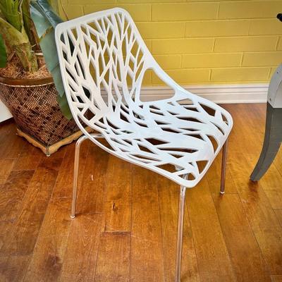 12 stackable chairs