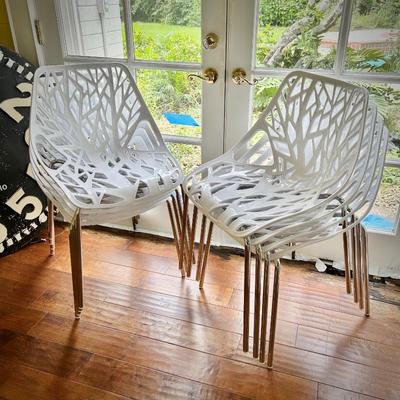 12 stackable chairs