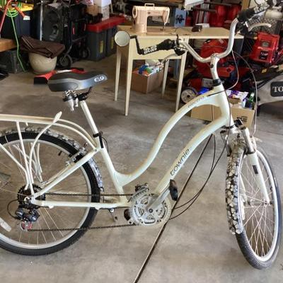 Sale Photo Thumbnail #44: Townie, ladies like new! Electra 21