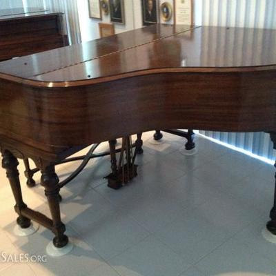 Beautiful antique piano with matching bench in MINT condition