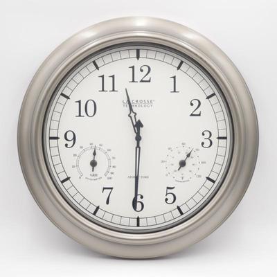 La Crosse Technology Indoor/Outdoor Atomic Clock