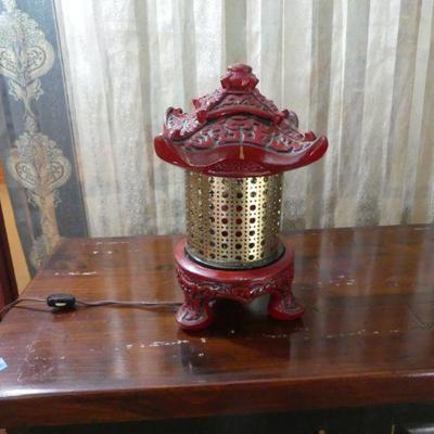 Vintage Oriental Pagoda Lamp - 13" Tall