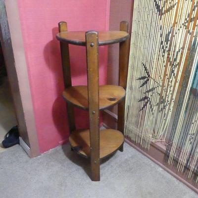 Vintage Heart Shaped 3-Shelf Corner Curio