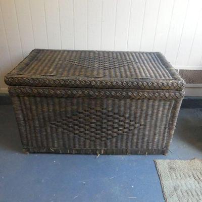 Vintage Brown Wicker Chest/Coffee Table