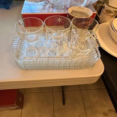 set of 4 depression snack/cups