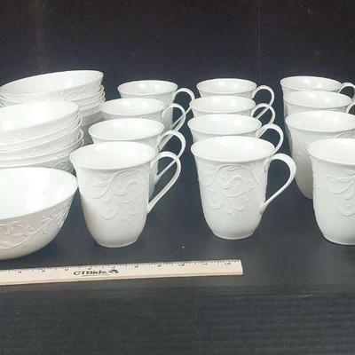 LENOX Opal Innocence Carved 12 Soup Bowls, 12 Large Mugs