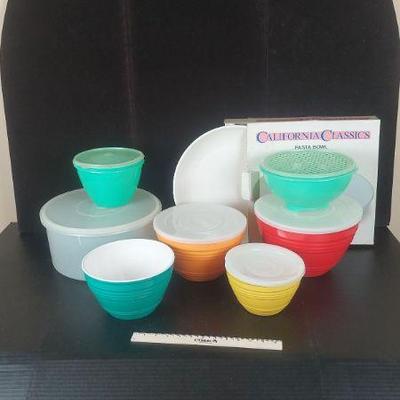Vintage Tupperware, Large Pasta Bowl, Nesting Mixing Bowls