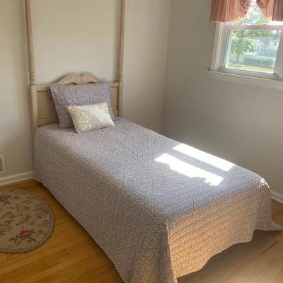 EstateSalesByOlga in Clark, NJ 2024