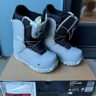 Burton Youth Zipline Snowboard Boots Size 5K - Like New	