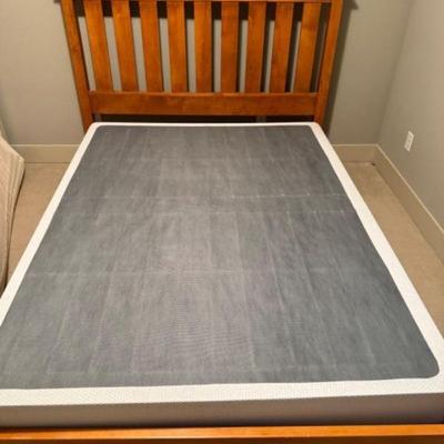 Wood Platform Bed Frame w/ Box Spring	