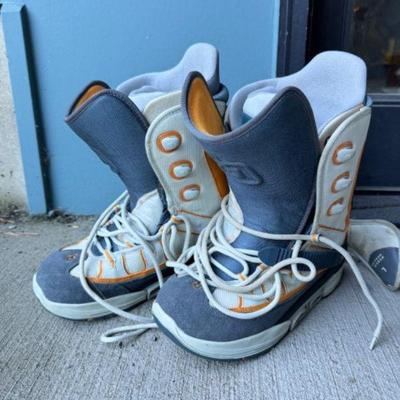 Burton Freestyle Step-In Snowboard Boots Men's Size 11	