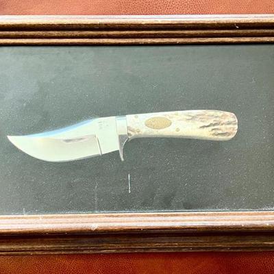 First Edition Timber Wolf Cutlery knife in case with COA (#25/100) 