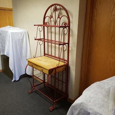 ***This item is located offsite.