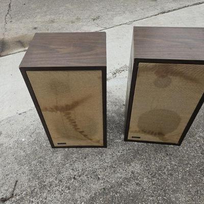 Lot 28 | Advent Speakers
