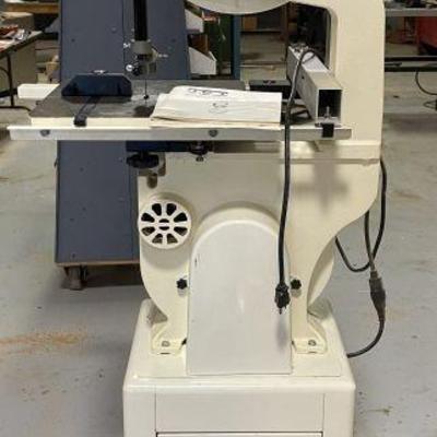 Lot 7 | Jet 14in Deluxe Band Saw with Manual
