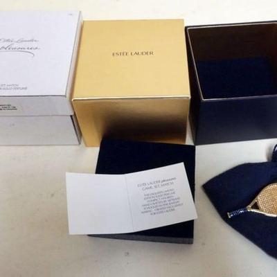 1205	ESTEE LAUDER PLEASURES GAME SET MATCH SOLID PERFUME LTD ED
