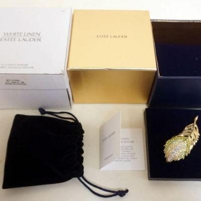 1204	ESTEE LAUDER WHITE LINEN *FLUTTERING FEATHER* SOLID PERFUME
