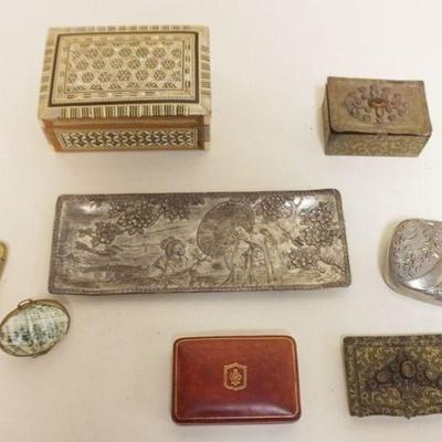 1050	GROUP OF ASSORTED DRESSER BOXES, TRAY, MATCH SAFE, ETC.
