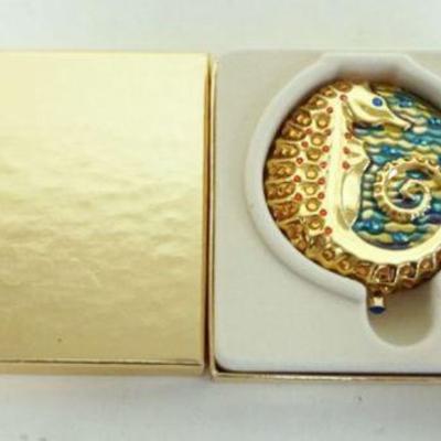 1194	ESTEE LAUDER COMPACT LUCIDITY IMAGE OF SEAHORSE
