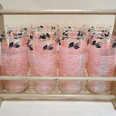 1224	VINTAGE MID CENTURY MODERN DRINK GLASSES IN WOOD CARRIER, 8 MATCHING
