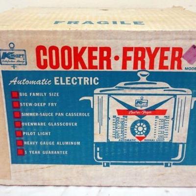 1223	VINTAGE COOKER FRYER IN ORIGINAL BOX
