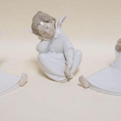 1013	LLADRO PORCELAIN FIGURES, 2 ANGELS WONDERING & ANGEL DREAMING, APPROXIMATELY 7 IN HIGH
